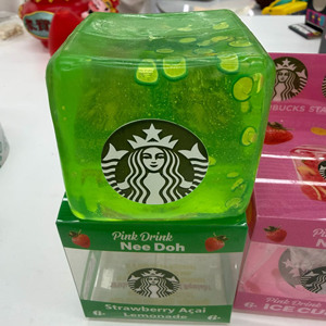 <span class=keywords><strong>Starbucks</strong></span> NeeDoh Cube Squishy Fruits Verts Glacés – Gel Sensoriel Anti-Stress à Presser – Cadeau pour Enfants et Adultes – Idéal pour le Bureau - Product Image 1