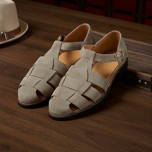 Sandalias tejidas vintage de color sólido, con suela plana, versátiles, transpirables, perforadas, con cubierta de cuero genuino para hombre. - Product Image 1