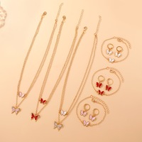 Ensemble de bijoux en vente flash, plaqué or, alliage et émail, collier, bague et bracelet, ensemble de bijoux 4 pièces, bijoux pour femmes