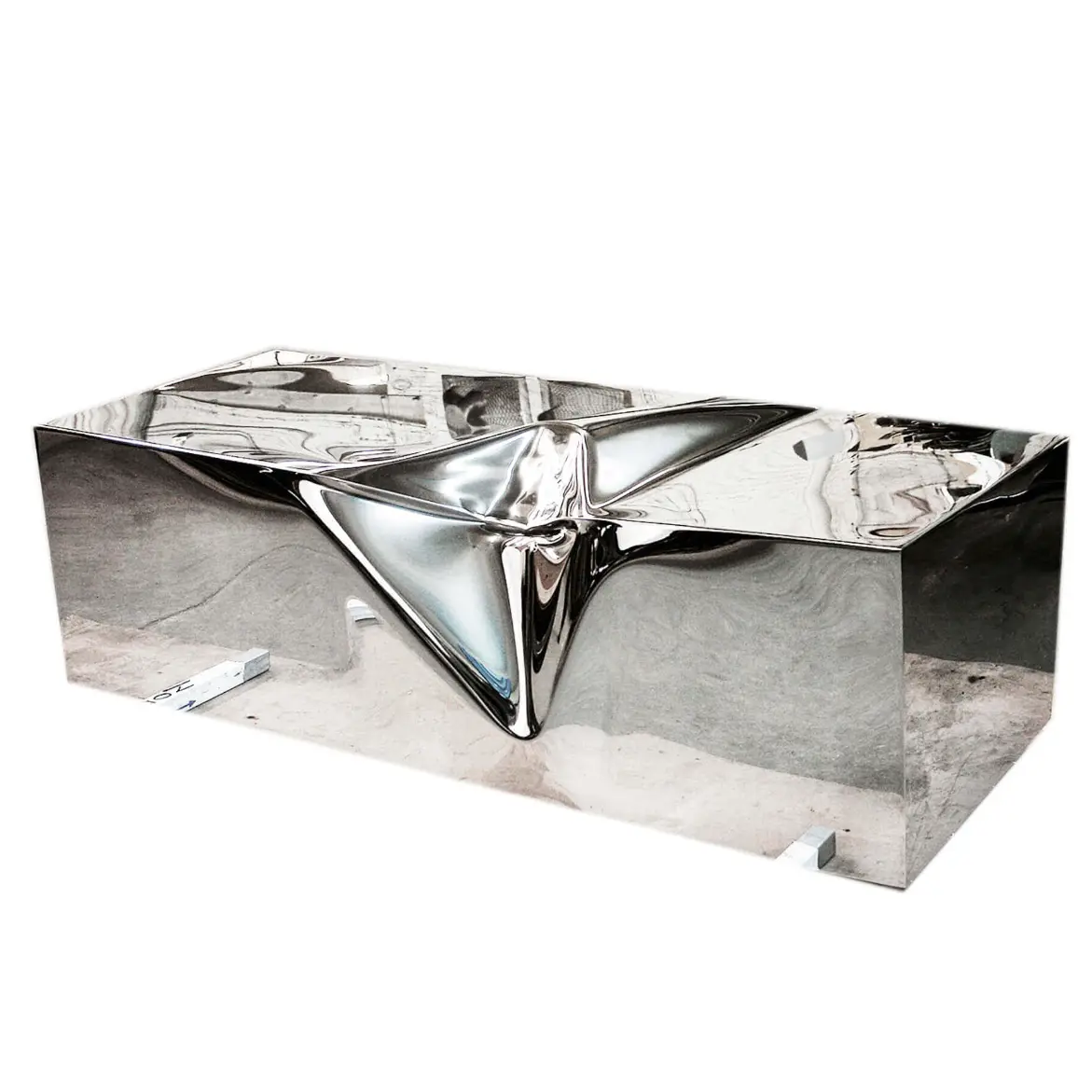 304 stainless steel cuboid with a recessed design in the middle of the mirror tea table