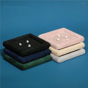 Vassoio <span class=keywords><strong>di</strong></span> visualizzazione <span class=keywords><strong>di</strong></span> gioielli in velluto impilabile con Logo personalizzato per mostrare anelli e collane nei <span class=keywords><strong>negozi</strong></span> <span class=keywords><strong>di</strong></span> gioielli - Product Image 3