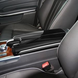 Cubierta de Reposabrazos Xingbaiwang Estilo Fibra de Carbono para Mercedes-Benz W212 C218, Protección para la Consola Central - Product Image 2