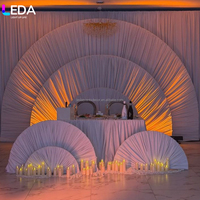 Arche Ronde en Métal et Tissu LEDA Personnalisée et Élégante pour Décoration de Scène de Mariage en Extérieur