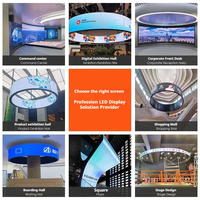 Pantalla LED Flexible de Alta Frecuencia de Actualización 1080P 600CD, Empalme sin Costuras, Pantalla Curva Irregular y Flexible para Centros Comerciales y Estaciones