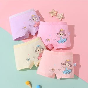 Set di 4 Boxer in Cotone per Bambine, Pantaloncini per Ragazze con Stampe Cartoon, Classe A, per Bambine e Studentesse dai 3 ai 13 Anni - Product Image 1