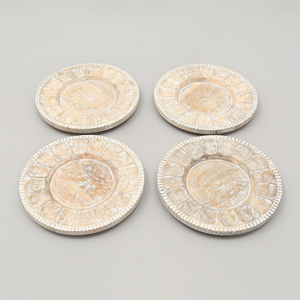Piatto Decorativo in Legno Bianco da 13 Pollici, Artigianale, per Decorazione Tavola - Product Image 5