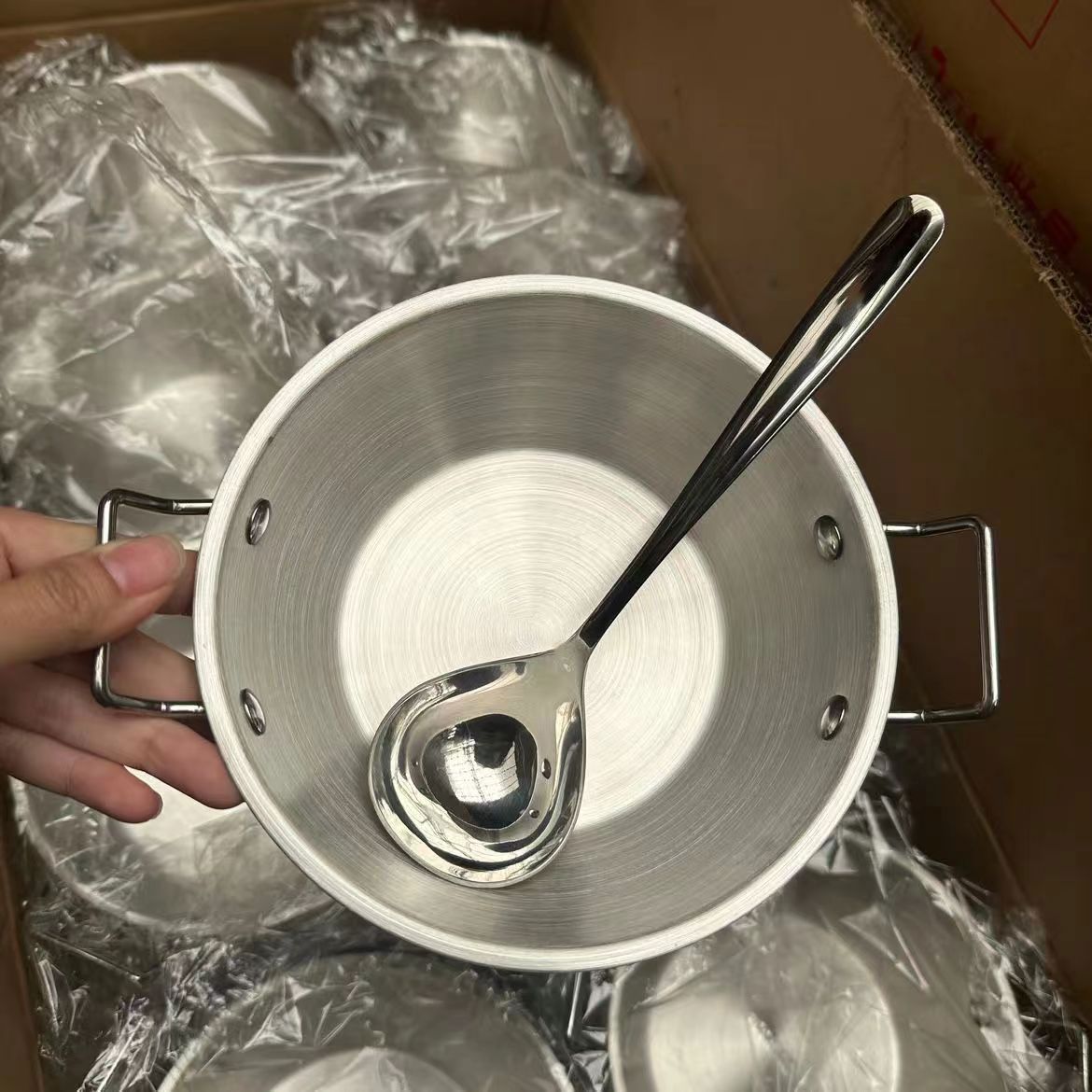 Bol à vin de riz de style coréen à double anse de 17 cm [avec cuillère]