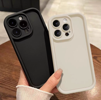 Coque Souple en TPU Colorée pour iPhone 17 Air 16 Pro 15 14 Pro Max 13 12 Mini XR XS 11 8 7 6 Plus avec Protection de l'Objectif de l'Appareil Photo