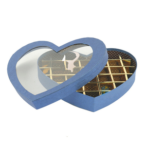 Cajas dulces vacías en forma de corazón Embalaje de papel de regalo para alimentos de chocolate En relieve y laminado Acabado brillante y mate - Product Image 2