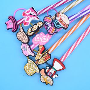 ฝาปิดแก้วพีวีซีนุ่มลายการ์ตูนแบบใหม่พร้อมโลโก้สั่งทำ ขนาด 10 มม. เป็นมิตรกับสิ่งแวดล้อม สำหรับตกแต่งงานปาร์ตี้ พร้อมอุปกรณ์เสริมสำหรับตกแต่งแก้ว - Product Image 2