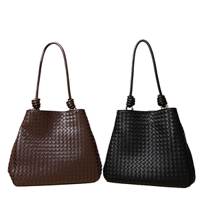 2025 Unisex Genuine Cowhide Leather Handmade Pearl Waterproof Large Capacity Crossbody Shoulder <b>Bag</b> Zipper Closure Soft Woven - Product Image 4