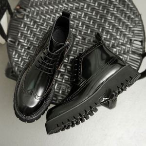 Botas Brogue de Cuero Grabadas Estilo Inglés para Hombre, con Suela Gruesa Brillante y Aumento de Altura, Ideales para Otoño/Invierno, Estilo Casual de Negocios - Product Image 6