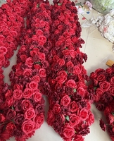 C-412 Seidenblumen-Läufer in Rot für Hochzeiten, Weiß-Roter Blumenläufer, Langer Tischblumen-Wasserfall, Event-Dekoration