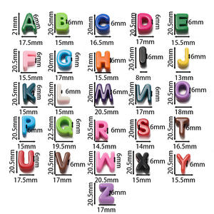 10 Cuentas Grandes y Gruesas de Acrílico con Letras Mayúsculas para Accesorios Educativos de Preescolar y Regreso a Clases, Cuentas de Plástico y Lucita - Product Image 2