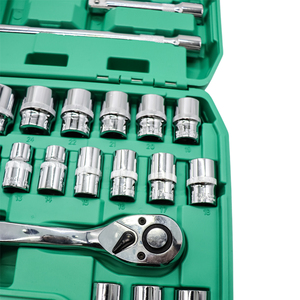 Juego de Llaves de Tubo de Alta Resistencia de 32 Piezas, con Trinquete de 72 Dientes, Vasos para Bujías y Varillas de Extensión para Reparación de Automóviles y Bricolaje - Product Image 5