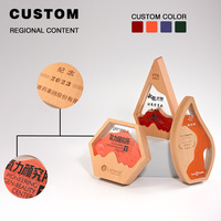 Nouvelle mode géométrique en bois massif trophée résine incrusté logo personnalisé activités Prix d'honneur souvenir personnalisation vierge