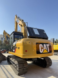 รถขุดตีนตะขาบแคตเตอร์พิลลาร์ 320D ลดราคาพิเศษ ประสิทธิภาพสูง ระบบไฮดรอลิกจากญี่ปุ่น น้ำหนัก 20 ตัน CAT 320D2L รถขุดตีนตะขาบแคตเตอร์พิลลาร์มือสอง - Product Image 4