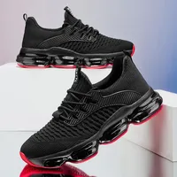 Sepatu Lari Luar Ruangan Serbaguna Modis Musim Panas Pria Sepatu Olahraga Sol Lembut Bantalan Ultra-ringan Bersirkulasi Udara Ukuran Besar