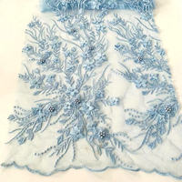 Tissu en dentelle de tulle brodé de haute qualité avec des paillettes florales 3D en 8 couleurs pour robe de mariée ou de soirée