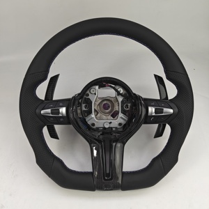 Maßgefertigtes LED-Schaltlicht-Lenkrad aus Kohlefaser für BMW F-Serie F10 F20 F30 F32 F80 F82 F22 F42 M Sport Großhandel - Product Image 3