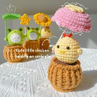 Figurines décoratives mignonnes en crochet faites à la main (grenouille et poussin) en fil, pour la décoration de table et les occasions de baptême