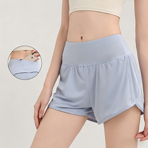 Shorts de course taille haute pour femmes avec poche arrière zippée 2-en-1 anti-transparence, séchage rapide et respirant pour l'entraînement – Vente en gros - Product Image 1