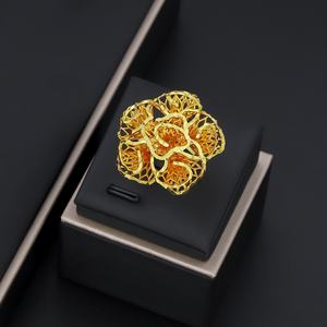 Bague de mariage de luxe plaquée or 24 carats pour femme, style classique, motif floral ajouré, principalement en laiton, vente en gros Jxx - Product Image 5