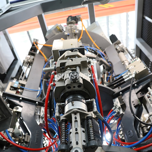 آلة نفخ القوالب الدوارة عالية السرعة لزجاجات البولي إيثيلين تيرفثالات (PET) من SUNSWELL، بقدرة 12000-36000 قارورة في الساعة - Product Image 4