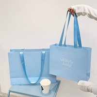 Sac shopping en papier premium personnalisé avec logo, durable, réutilisable, matière respirante pour les soins de la peau, le rouge à lèvres, le parfum