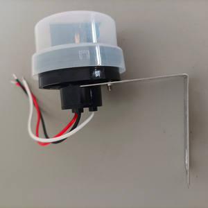 Interruptor Fotoeléctrico de 3 Pines al por Mayor de Proveedor Chino, Portalámparas y Base para Lámpara de Exterior con Función de Fotocontrol - Product Image 3
