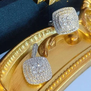 Set di anello e collana con zirconi quadrati per donna, gioielli alla moda per feste di matrimonio scintillanti - Product Image 2