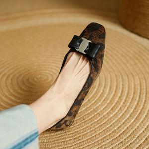 <span class=keywords><strong>China</strong></span> Fábrica de Sapatos Femininos Atacado Andando Estilo Macio Mulheres Designer de Marca Toe quadrado Impressões Animais Low Heeled <span class=keywords><strong>Flats</strong></span> Senhoras - Product Image 6