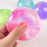Nouveau design, balle anti-stress TPR souple et élastique de 6 cm pour garçons et filles de 5 à 7 ans