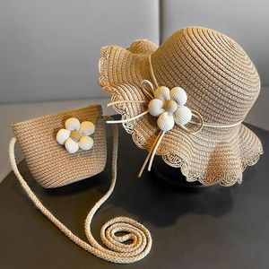 Sombrero de Paja para Niñas de 2 a 10 Años, Ala Ancha, Protección Solar, con Flor, Estilo Dulce y Fresco, Primavera 2026 - Product Image 1