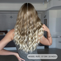 Peluca de Cabello Sintético de 22 Pulgadas, Ondulado Largo con Flequillo Recto, Color Ombre Marrón Ceniza con Raíces Platinadas, Fibra Resistente al Calor, Aspecto Natural