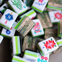 Tuiles de mahjong en acrylique personnalisables, exquisément sculptées, luxueuses et atmosphériques, adaptées aux jeux de 4 personnes