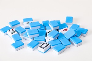 Mini Set Mahjong Americano, Portatile da Viaggio e Regalo per la Famiglia, Tessere Mahjong per Intrattenimento e Svago - Product Image 3