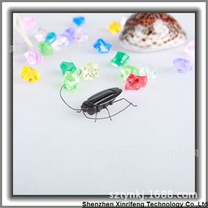 ของเล่นเพื่อการศึกษาแมลงสาบพลังงานแสงอาทิตย์ 45x25x20 มม. วัสดุ ABS สำหรับการเรียนรู้ทางวิทยาศาสตร์และการใช้งานเพื่อแกล้งกัน - Product Image 2