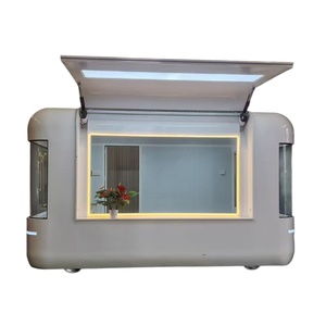 Barra Móvil de Acero Inoxidable de 4 Ruedas con Diseños Encantadores <span class=keywords><strong>y</strong></span> Únicos, con Alimentación Integrada para Uso en Exteriores con Días Soleados - Product Image 4