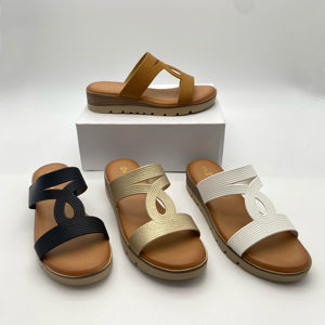 유럽 슬리퍼 여성 여름 패션 아웃도어 착용 <span class=keywords><strong>2025</strong></span> 새로운 플랫 비치 신발 다채로운 샌들 - Product Image 1