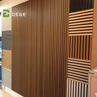 Panneau mural en bois de noyer décoratif et fonctionnel approuvé ISO pour bureau, studio d'enregistrement, appartement, hôpital, école, hautement efficace