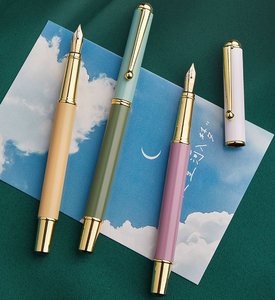 Cartoleria graziosa <span class=keywords><strong>penna</strong></span> <span class=keywords><strong>stilografica</strong></span> colorata Macaron Logo con stampa incisore Regalo di <span class=keywords><strong>laurea</strong></span> senza perdite rosa <span class=keywords><strong>stilografica</strong></span> - Product Image 4