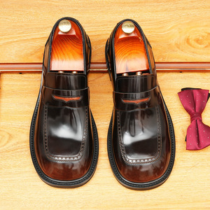 รองเท้าหนังแท้ผู้ชาย สไตล์อ็อกซ์ฟอร์ดแบบอังกฤษ สำหรับใส่ทำงาน น้ำหนักเบา ระบายอากาศได้ดี เหมาะสำหรับงานแต่งงานในฤดูใบไม้ร่วง - Product Image 1