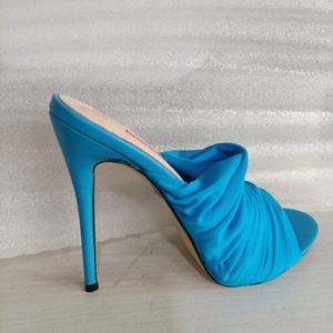 รองเท้าแตะแบบนุ่ม ระบายอากาศได้ดี ทันสมัย สำหรับผู้หญิง แฟชั่นรองเท้าส้นสูงสำหรับฤดูร้อน รองเท้าสลิปเปอร์เซ็กซี่สำหรับสุภาพสตรี ไซส์ใหญ่ 43 - Product Image 2