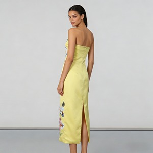 Robe de soirée sur mesure de luxe vintage jaune vif sans bretelles avec broderie florale - Product Image 3