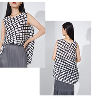 Top sin mangas plisado Miyake de cuello redondo, holgado, informal, antiarrugas, ecológico, 100% poliéster, para mujer, venta al por mayor, PY 2026