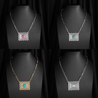 Collier Pendentif Géométrique Rectangulaire Minimaliste Tendance avec Concho et Gemmes Colorées Turquoise, Bijou Long Style Couple