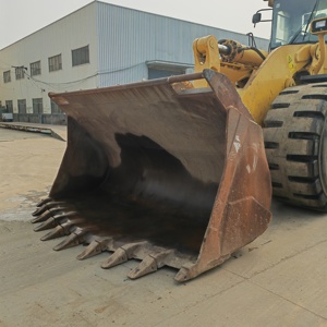 Chargeuse sur pneus Komatsu WA600-3 d'origine japonaise, pour travaux miniers intensifs, faible nombre d'heures de fonctionnement, en stock, prête à l'exportation - Product Image 5