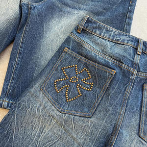 Shorts en jean délavé personnalisés - Motif de broderie en strass/logo <span class=keywords><strong>Design</strong></span> Bas en jean décontracté pour hommes (Commande en gros OEM/ODM) - Product Image 2