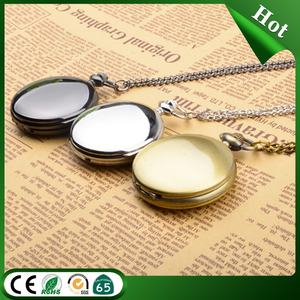 Montre de poche unisexe à quartz en argent, style ancien, couleur antique, avec chaîne dorée, pour homme, modèle Singapour Movement Relic - Product Image 4